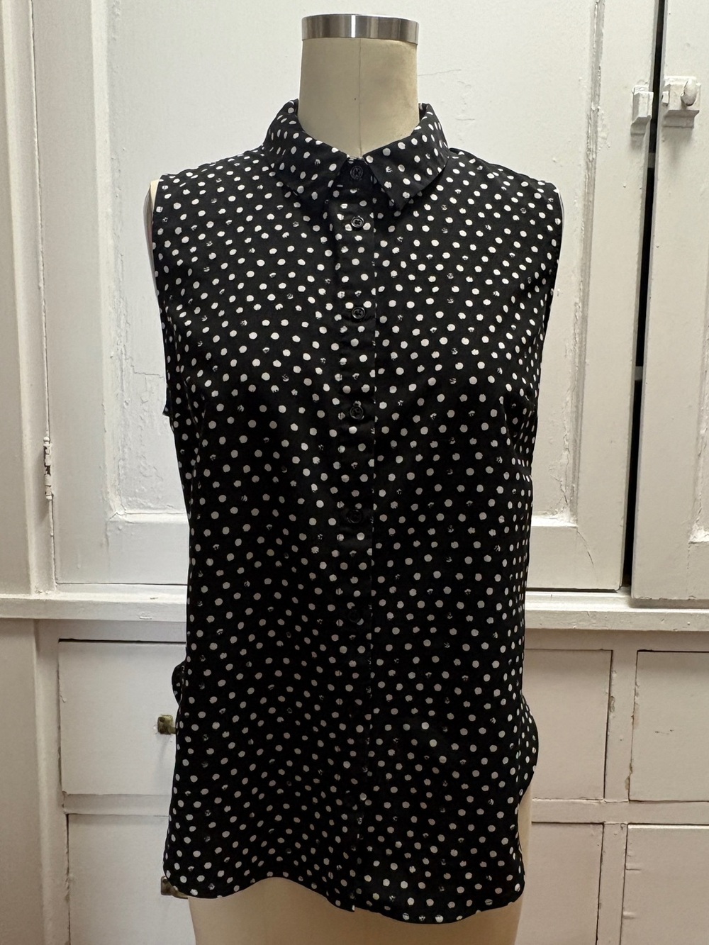 A New Day Collared Button-up Polka Dot Tank - Size Large
